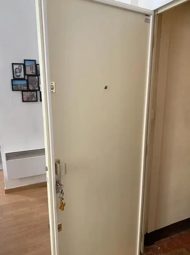 Renforcement de porte avec kit anti-infraction à Marseille